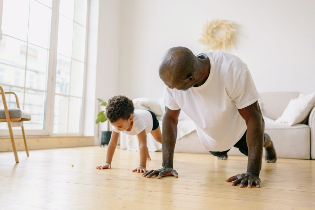 10 Minute Ab Workout With Your Kids - Layman's Fitness